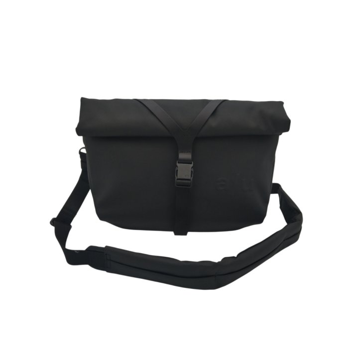 Aunts & Uncles TAKAHASHI RE Umhängetasche black